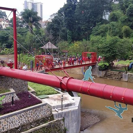 Zen Premium Setrawangi Raya Hotel Bandung Ngoại thất bức ảnh