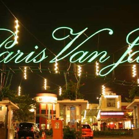Zen Premium Setrawangi Raya Hotel Bandung Ngoại thất bức ảnh