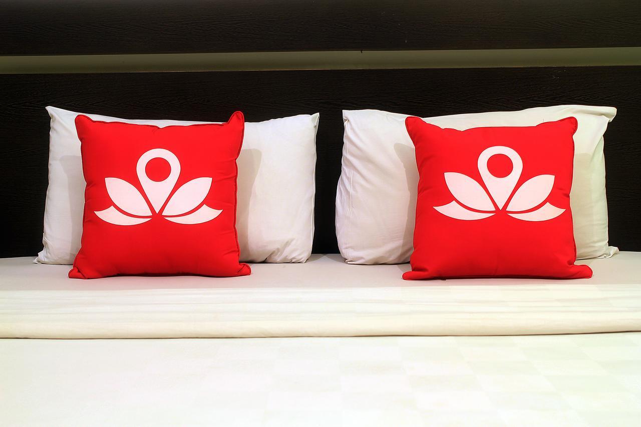 Zen Premium Setrawangi Raya Hotel Bandung Ngoại thất bức ảnh
