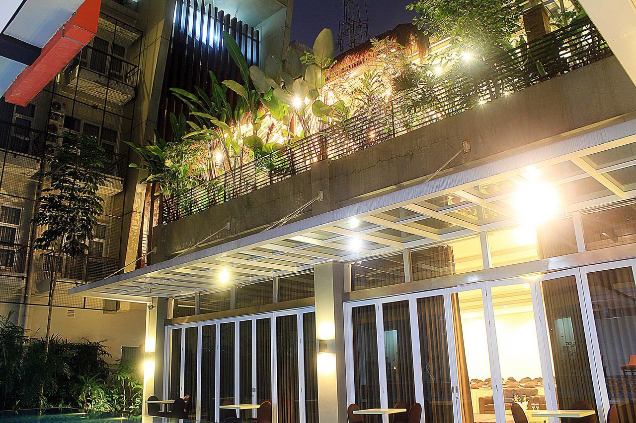 Zen Premium Setrawangi Raya Hotel Bandung Ngoại thất bức ảnh