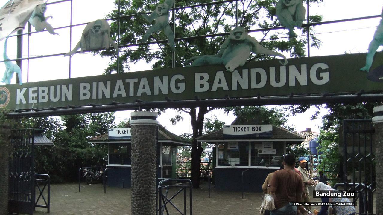 Zen Premium Setrawangi Raya Hotel Bandung Ngoại thất bức ảnh