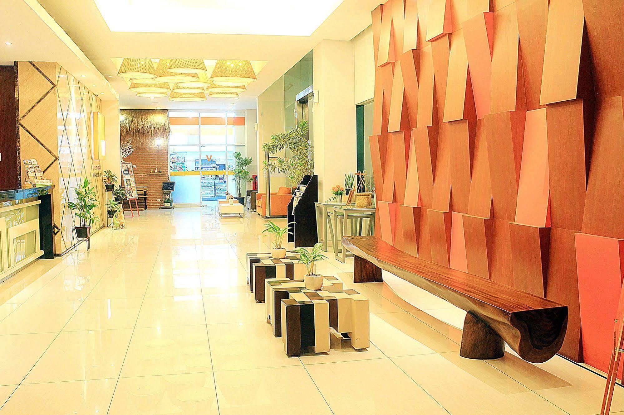 Zen Premium Setrawangi Raya Hotel Bandung Ngoại thất bức ảnh
